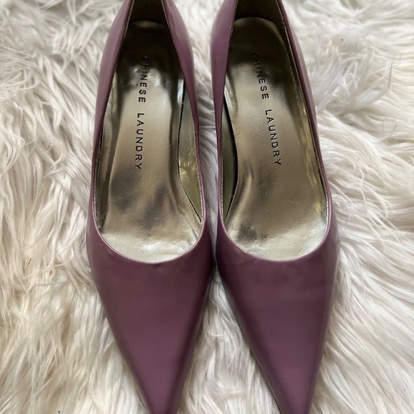 Brand New Purple Chinese Laundry Kitten Faux Leather Heels Size 6M - Picture 2 of 8
